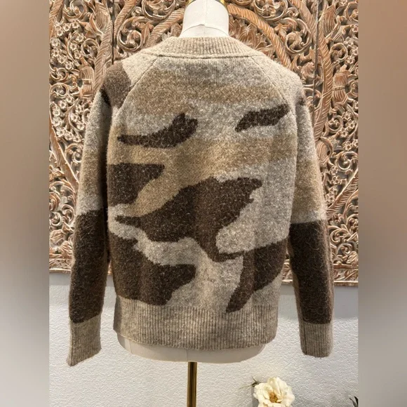 Anthropologie Moth Super Soft Neutral Camo Crewneck Knit Sweater - Picture 3 of 12